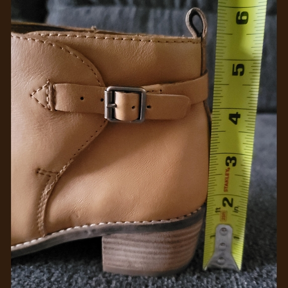 Brand New Women's Size 6M Lucky Brand Camel Leather Ankle Boots - Picture 8 of 8